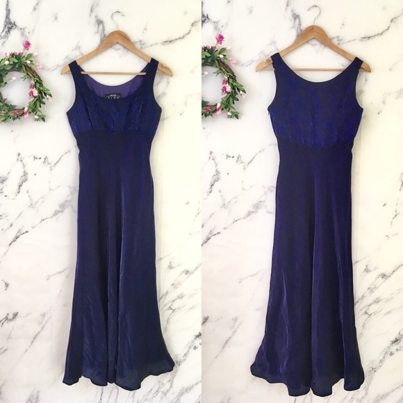 Alex Evenings Dresses & Skirts - ✨SOLD✨Alex Evenings Holiday Iridescent Gown